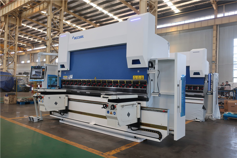 ACCURL CNC puristusjarru DA69T