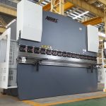 Teräslevyn taivutuskone peltiä varten