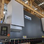 CNC NC automaattinen sähköinen hydraulinen vaakasuora teräslevy leikkaus ja taivutus puristin jarrujen kone myyntihinta