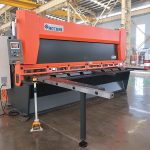 kuuma myynti QC11K CNC hydraulinen giljotiini leikkaus kone